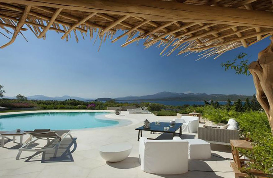 Homonym Beach House Sardinian Luxury